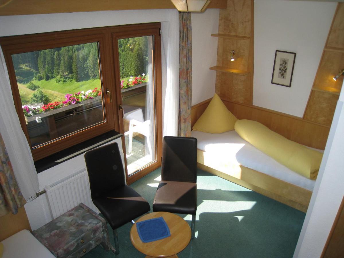 Laerchenhof Serfaus Room photo